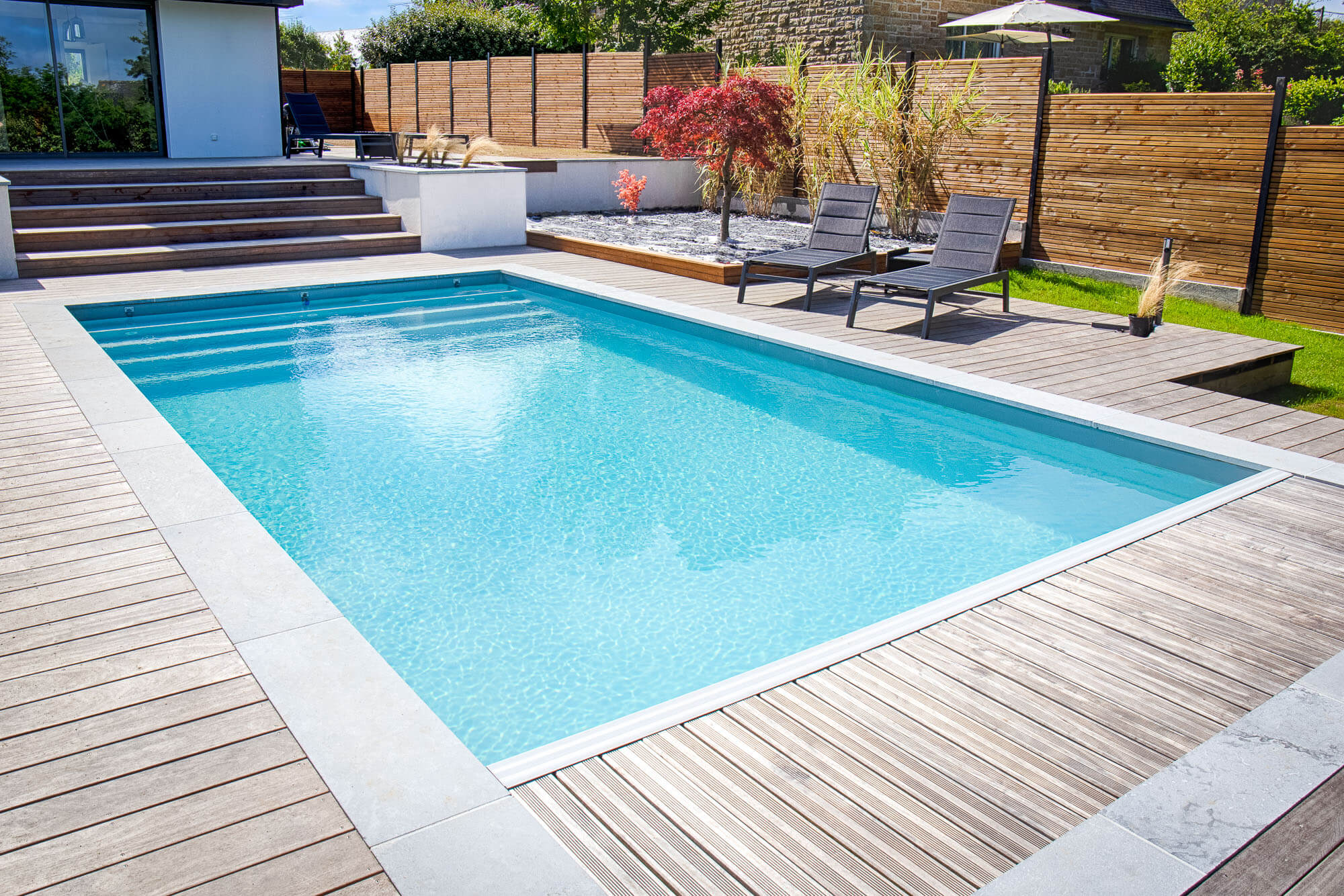 Pisciniste Baden Vannes morbihan constructeur piscine volet immergé