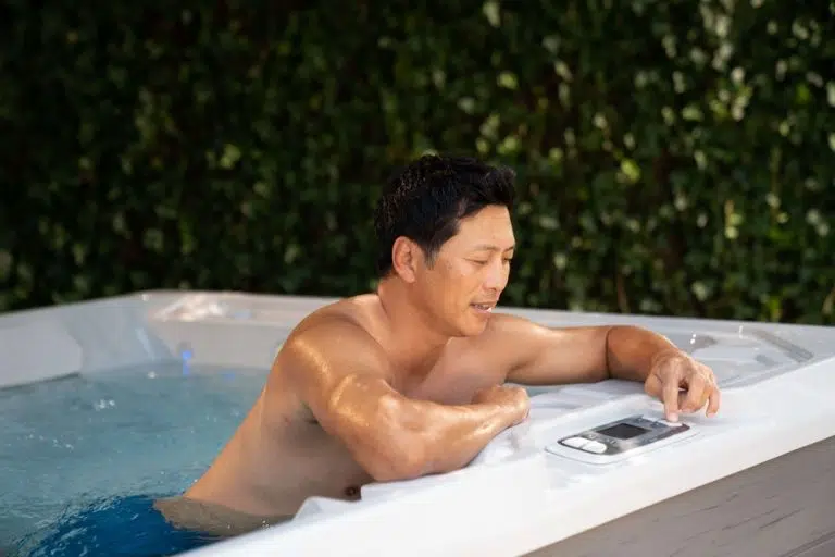 hydramat-showroom-magasin-lorient-languidic-vannes-plerin-saintbrieuc-pisciniste-installateur-spa-sav-jacuzzi-hotspring-freshwater-frog-quelle-est-la-consommation-electrique-d-un-spa-ecoenergetiques